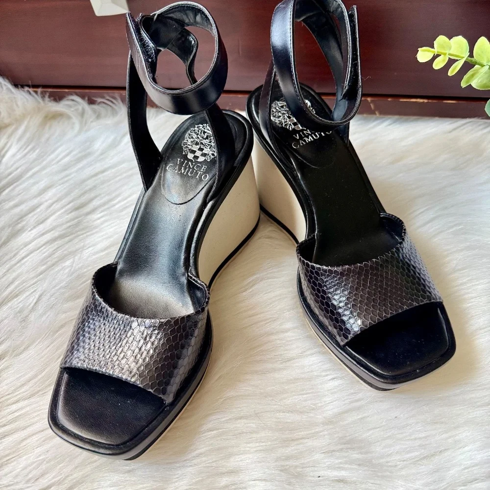 Vince Camuto vince camuto